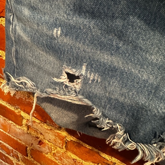 Levi’s 501 shorts.  Size 26 - Picture 3 of 6